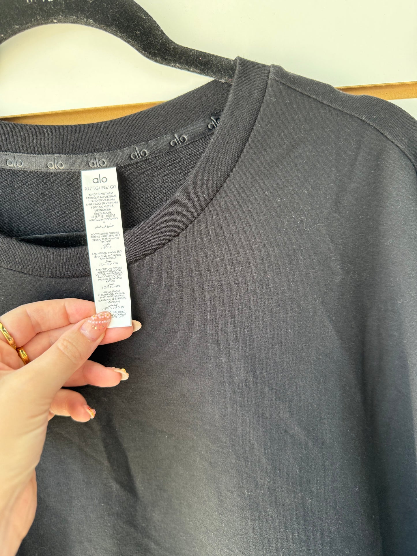 NWT ALO Yoga black double take short sleeve size XL