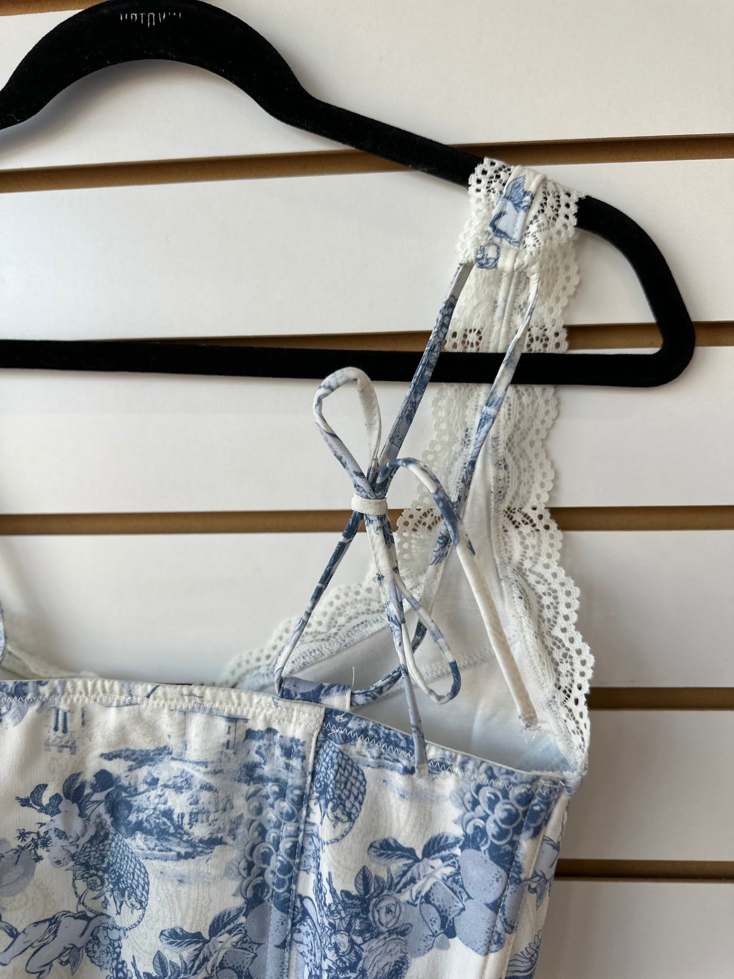 NWT Out From Under Dolce Verano Cropped Corset sz S