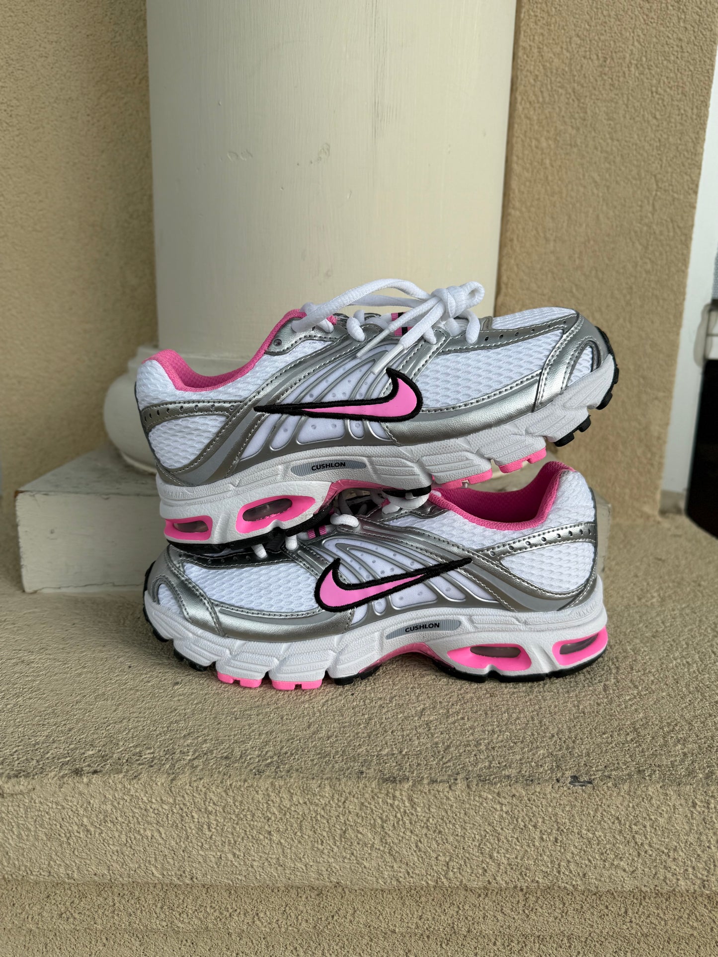 Nike Air Max Moto 2K Women's size 7, like-new
