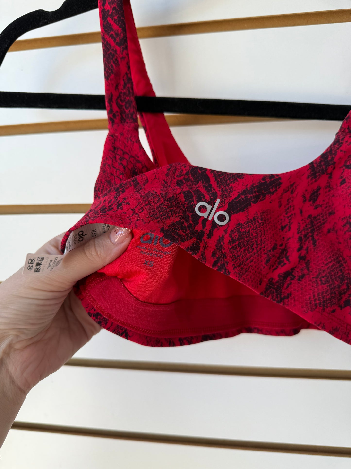 ALO Yoga red snake print sports bra size XS