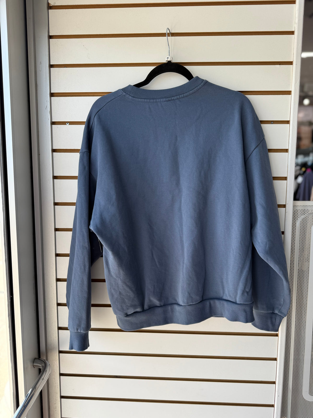 ALO Yoga blue pullover size medium