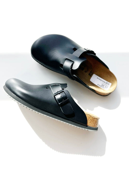 Birkenstock Boston clogs black leather super grip (women’s 7/38)
