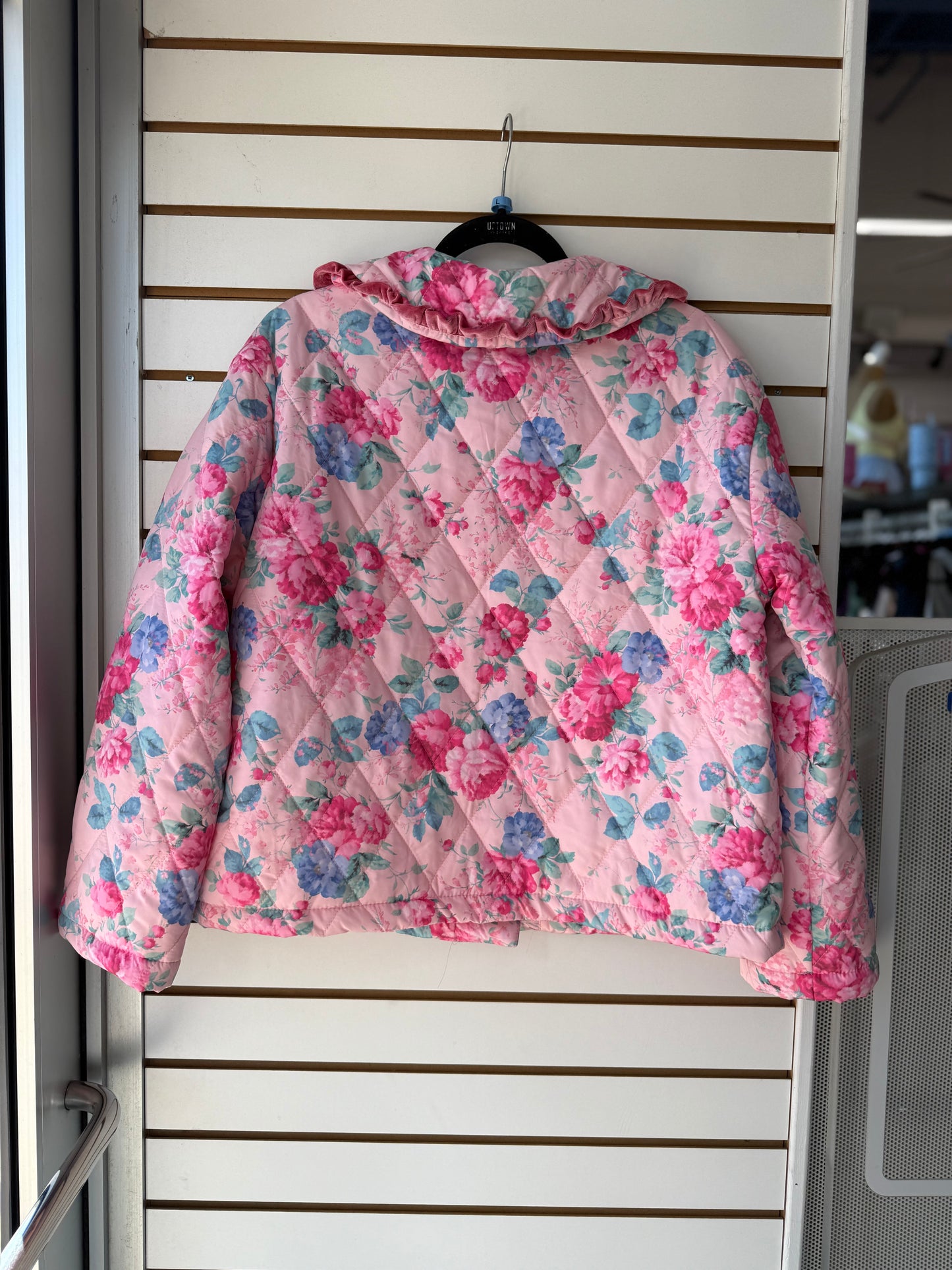 Fantastic Fawn pink floral quilted jacket size large