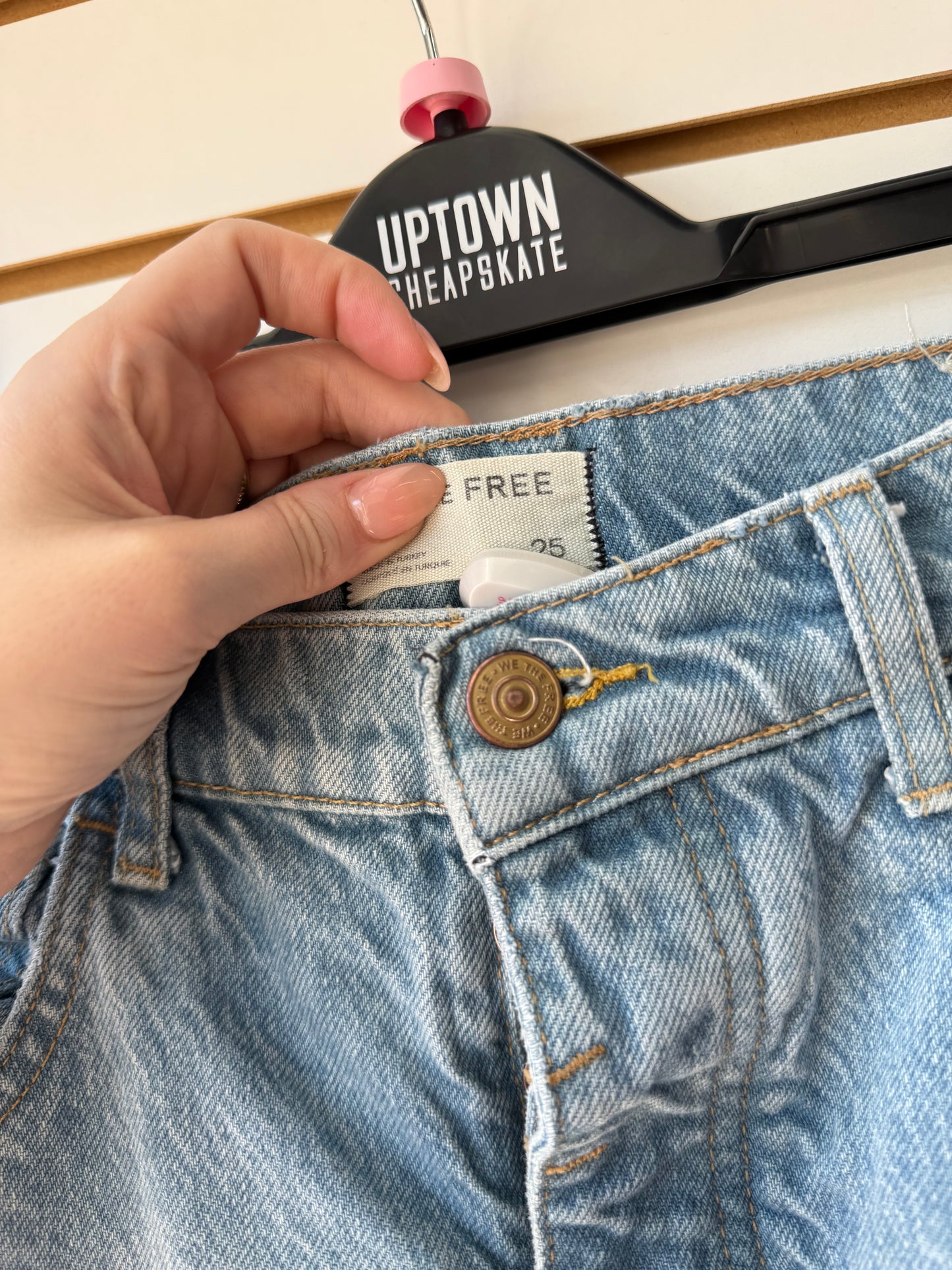 We the Free denim barrel jeans sz 25