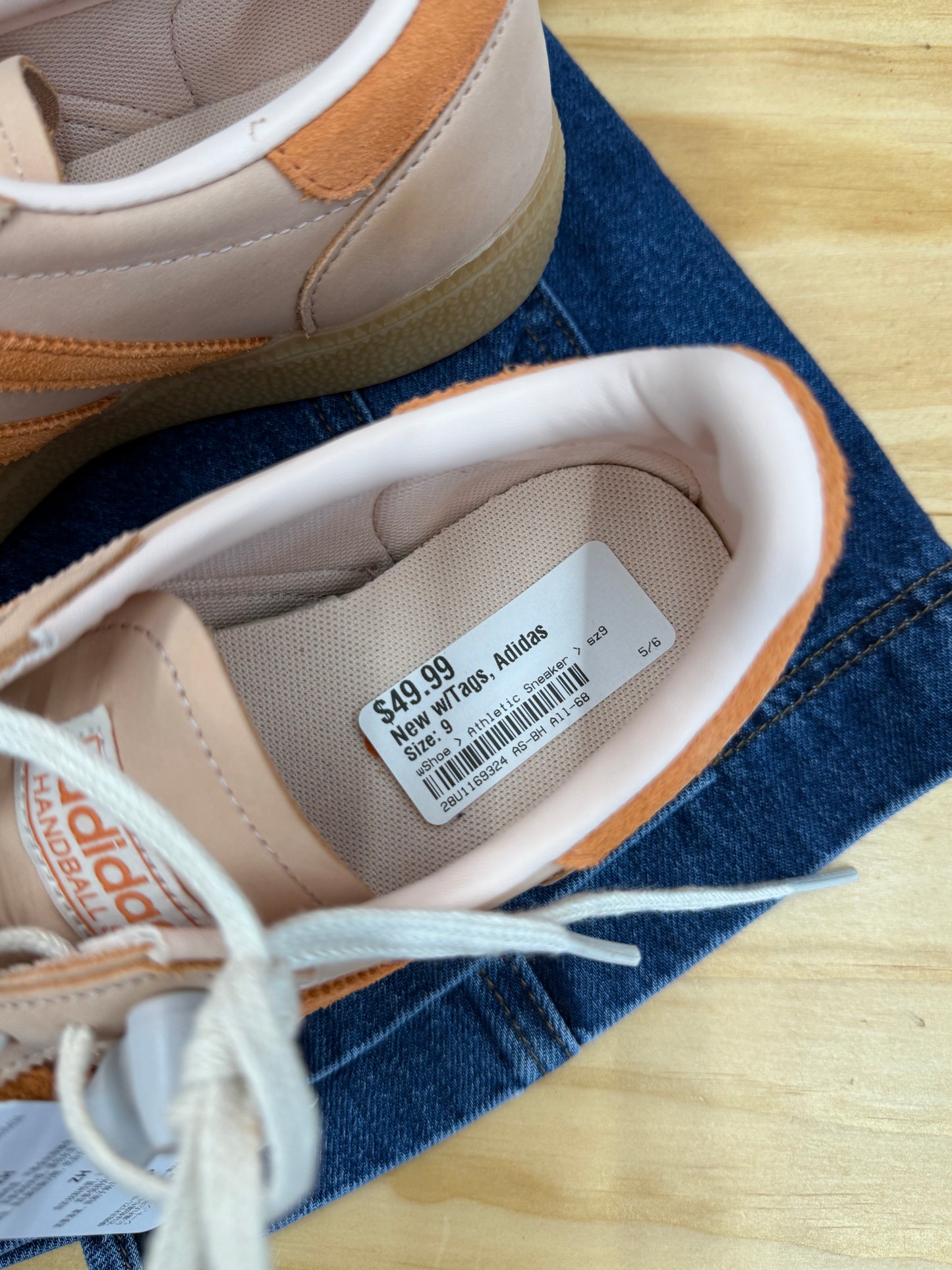 NWT Adidas Handball Spezial Sneaker in Blush Pink, Dusky Orange & Off White size 9 women’s