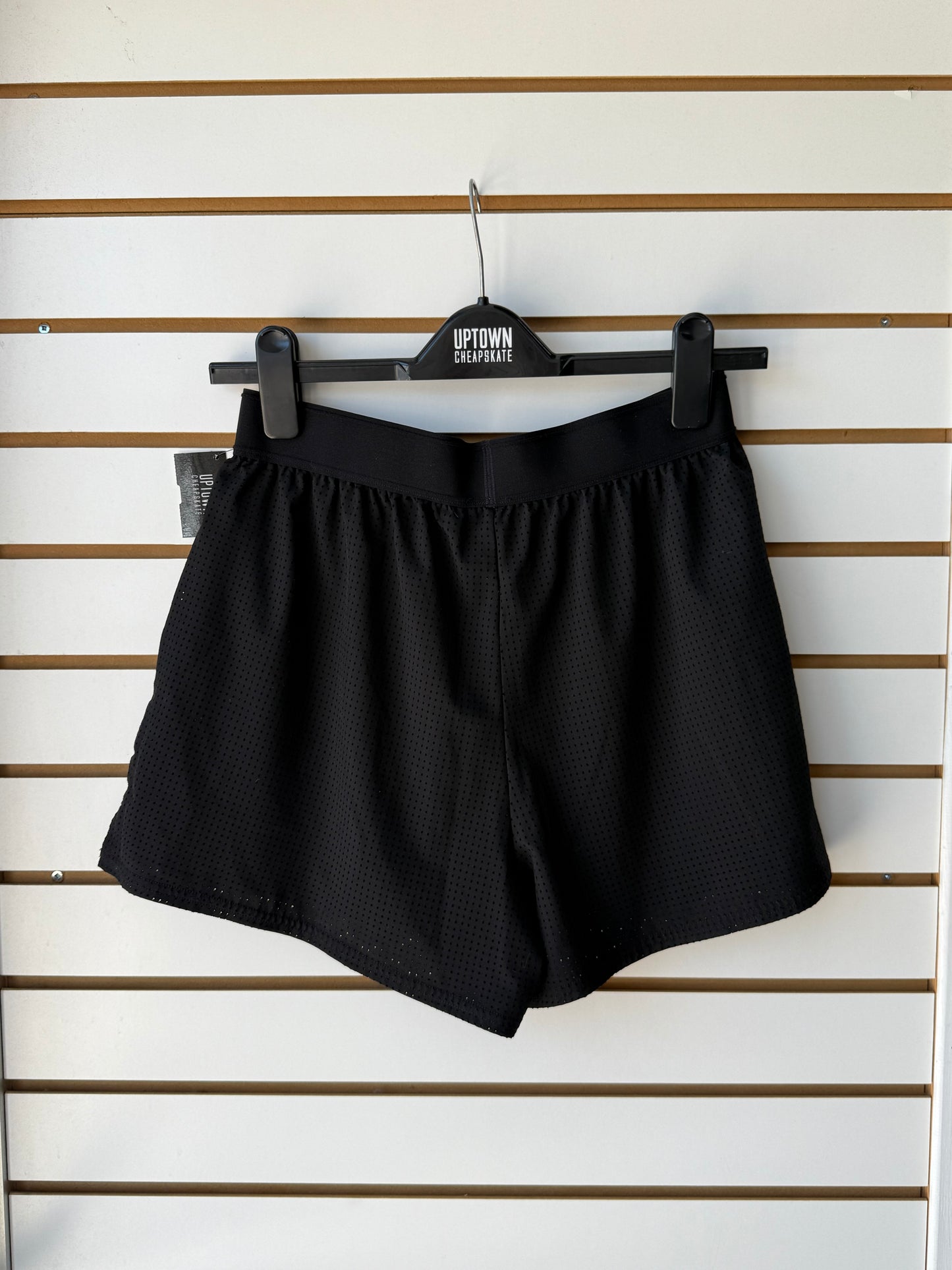 ALO Yoga black mesh shorts size small