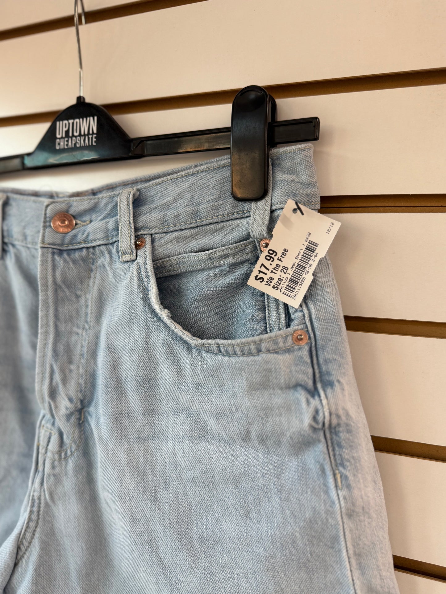 We the Free lightwash denim shorts size 28