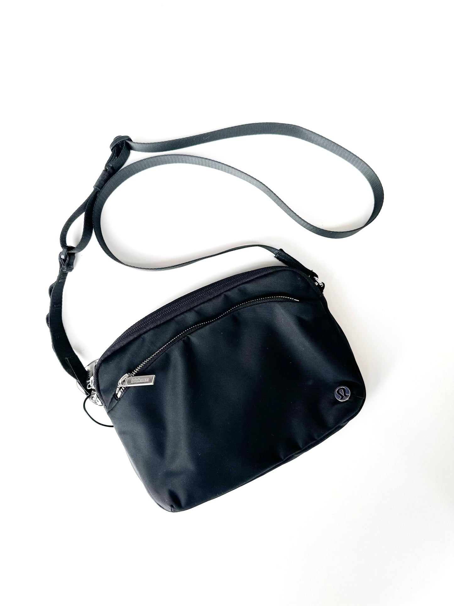 Lululemon city adventurer crossbody bag (black)