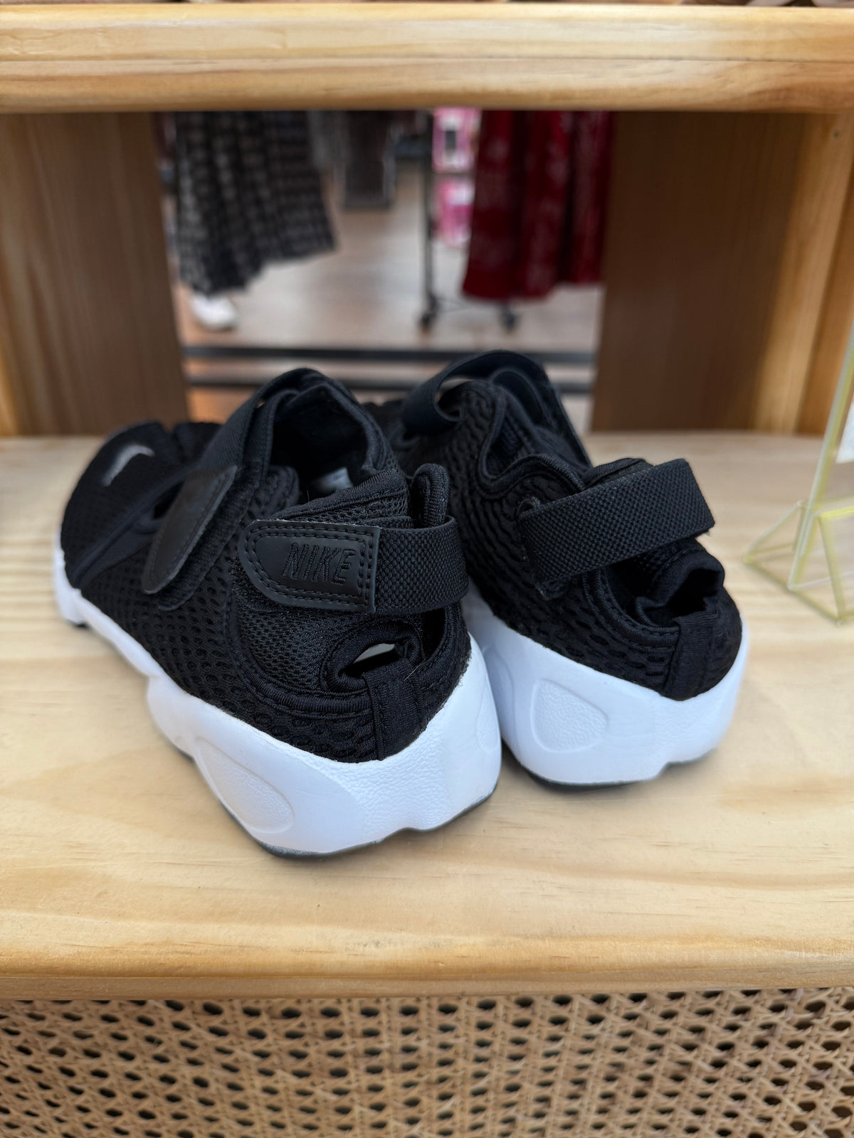 Nike Air Rift black sneakers size women’s 9