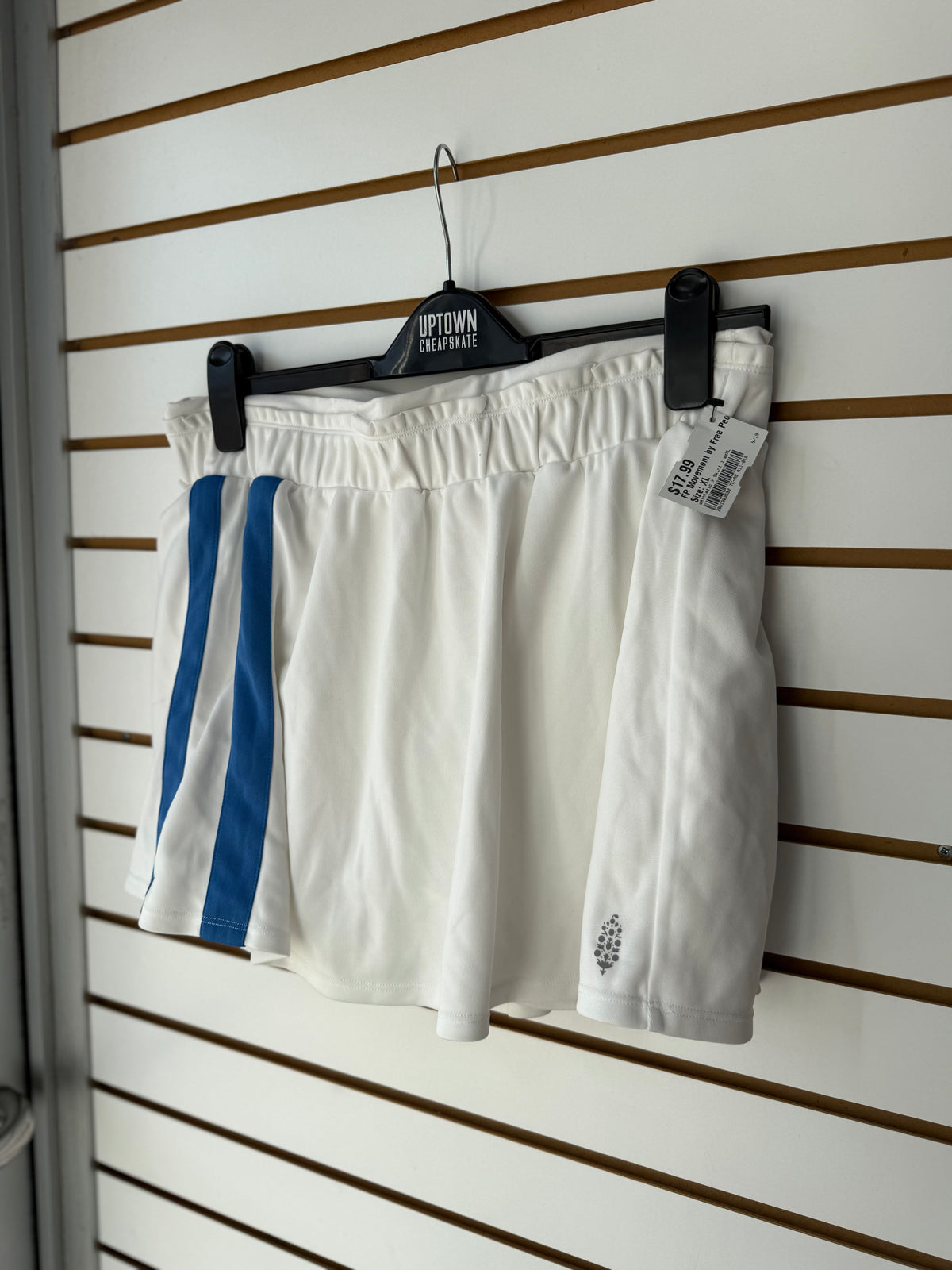 Free People Movement white blue striped skort size XL
